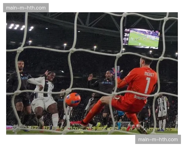 意甲第28轮：尤文图斯1-0佛罗伦萨，加蒂头球制胜，囧叔拿下关键三分